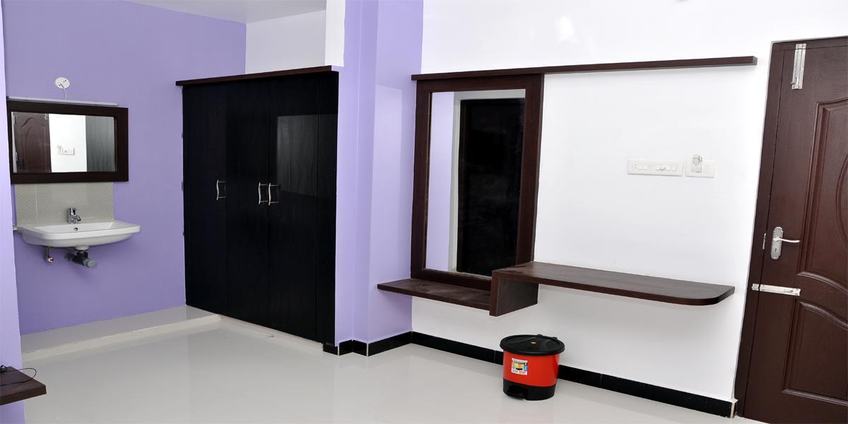 Sara Regency Otel Palni Dış mekan fotoğraf